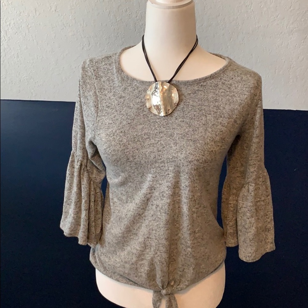 Grey bell sleeve sweater NWT & Chico’s necklace